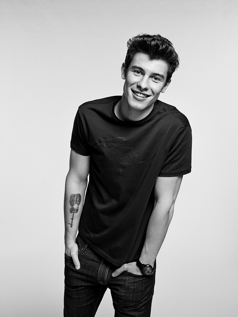 EMPORIO ARMANI SHAWN MENDES COME TOGETHER TO LAUNCH THE FIRST TOUCHSCREEN SMARTWATCH COLLECTION (1)